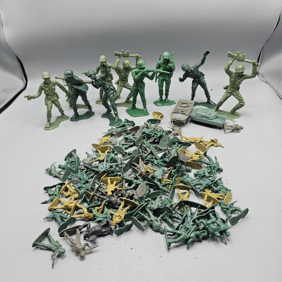 Tim Mee Other - Lot of Tim Mee & Misc Brand Arny Soldiers‎ Assorted Sizes Green Action Figures